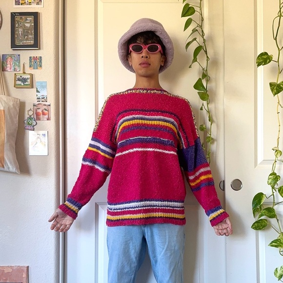 Vintage Hand-Knit Y2K Style Sweater - Picture 4 of 6